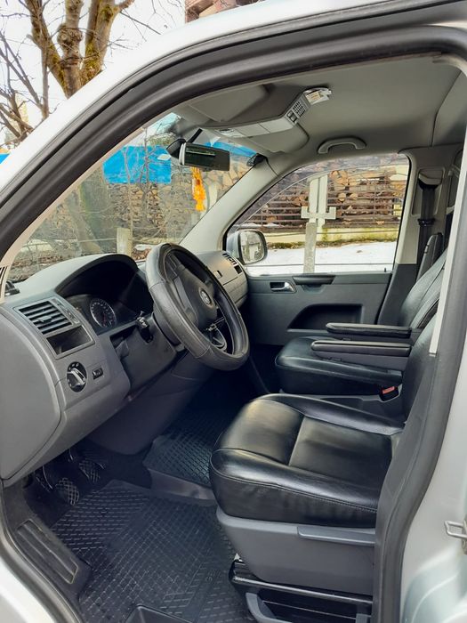 VOLKSWAGEN Caravelle 2012 — imagine 5