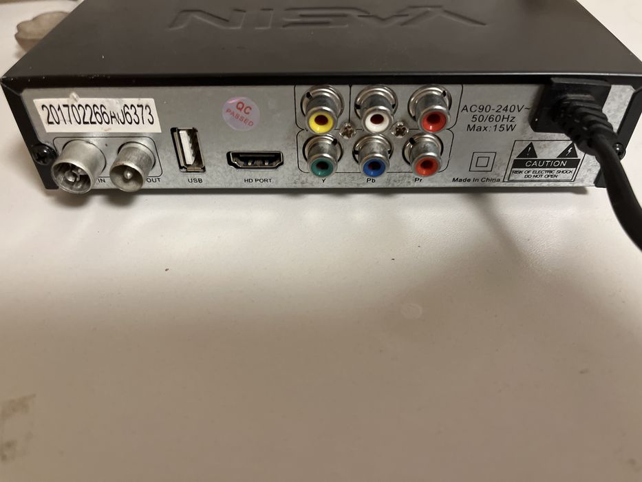 Продам DVB-T2 приставку