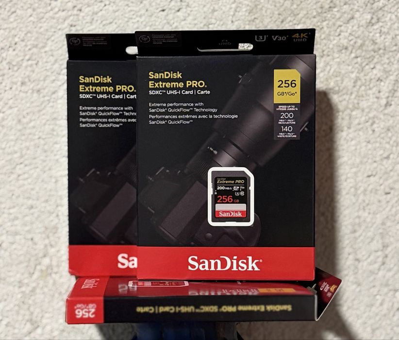 НОВО!!! Карта памет SanDisk Extreme PRO 256GB SDXC, До 200MB/s & 140MB/s