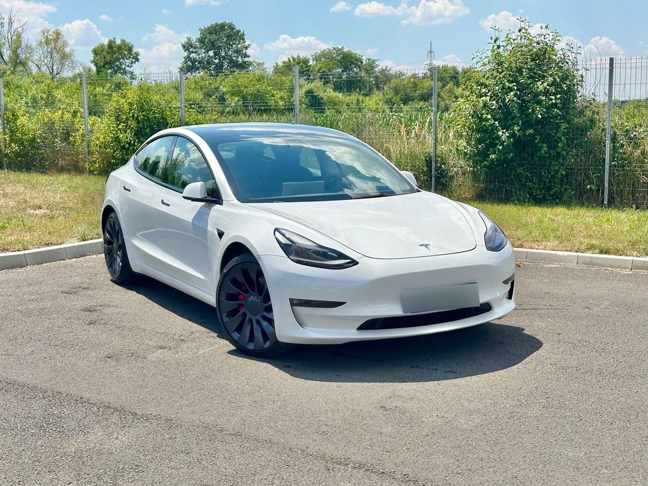 Tesla Model 3 Tesla Model 3 Performance