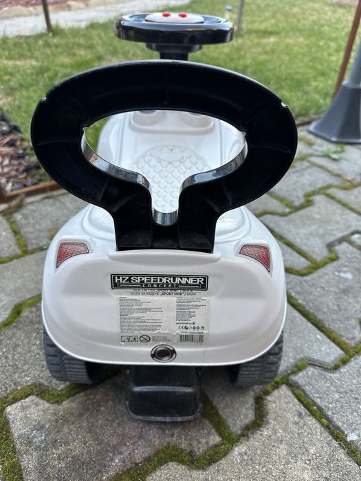 Малка детска кола музикална