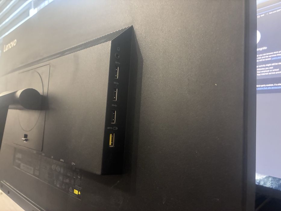 Монитор Lenovo 27 IPS