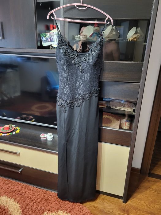 Rochie seara cu dantela si  paiete