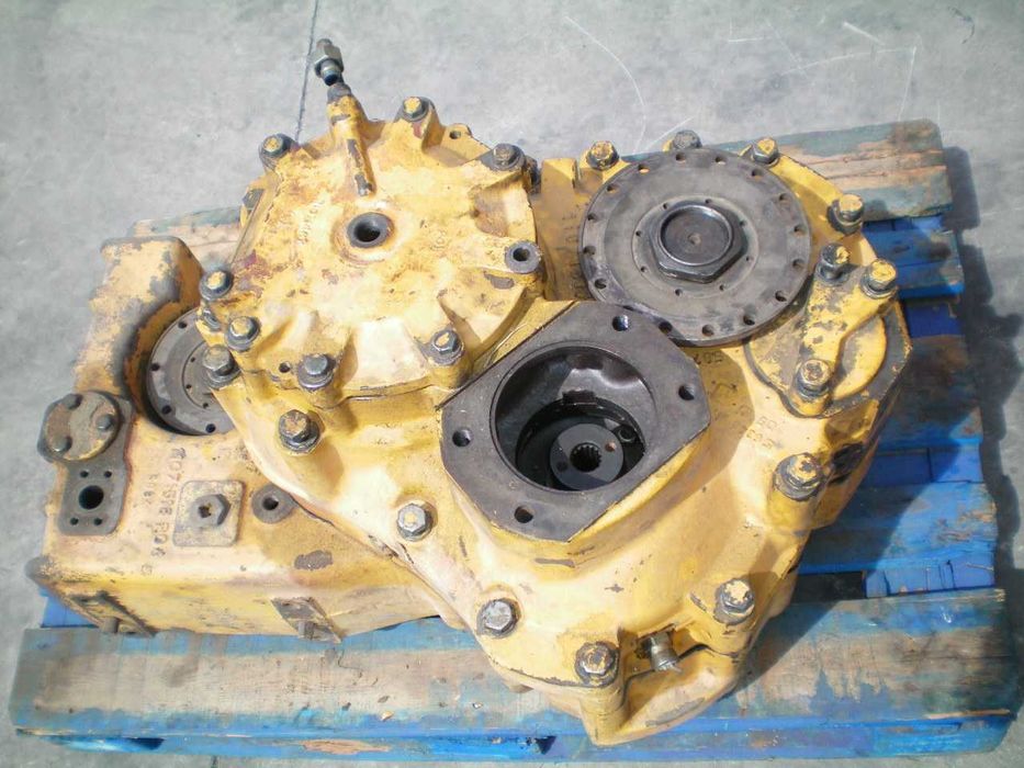 Cutie de transfer VOLVO A35 30899 -Piese de schimb VOLVO