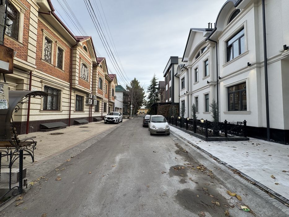 Ор-р: Улица Никитина Продается Новый Евро Дом 5,5.соток 600м2 8.комнат