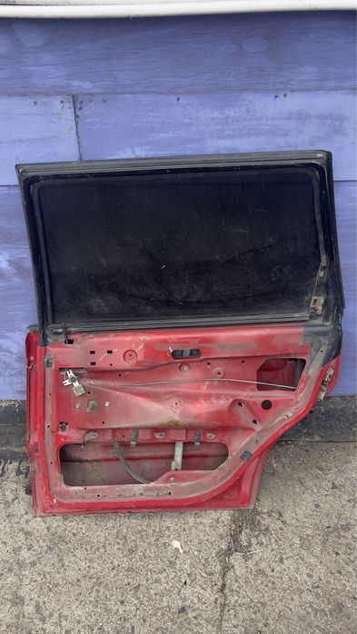 дверь пассат б3