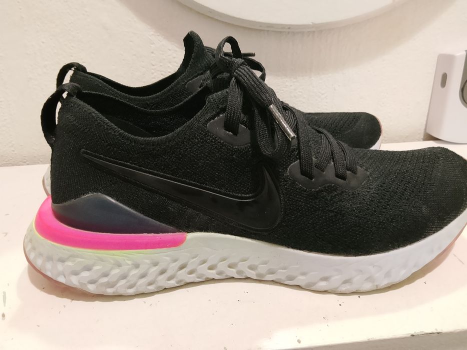 Оригинален Nike Epic React Flyknit 2
(конкретно в цветова комбинация т