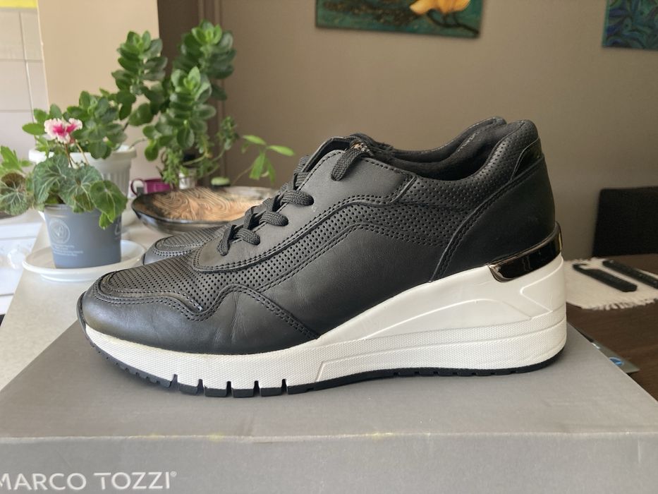 Дамски маратонки/ сникърси 41, 39 момер