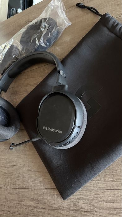 casti gaming bluethoot steelseries
