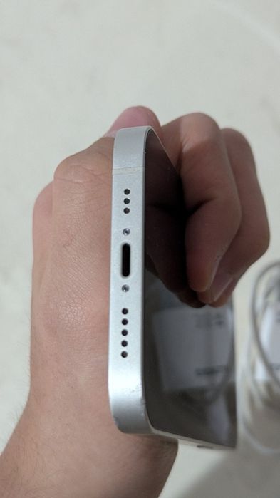 iPhone 13 128Gb 100% без торга