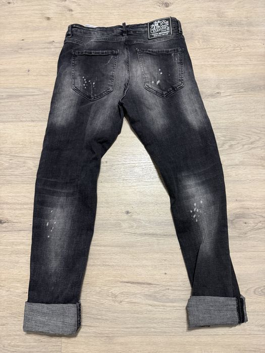 Черни мъжки дънки dsquared2 44 номер