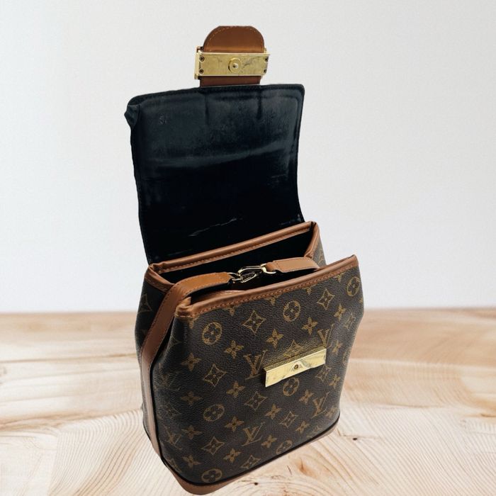 Louis Vuitton Monogram дамска раница/чанта 2в1