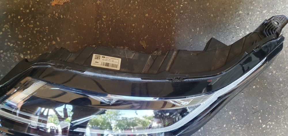 Far faruri Range Rover Velar cod J8A2-13W029-DG J8A2-13W030-DG