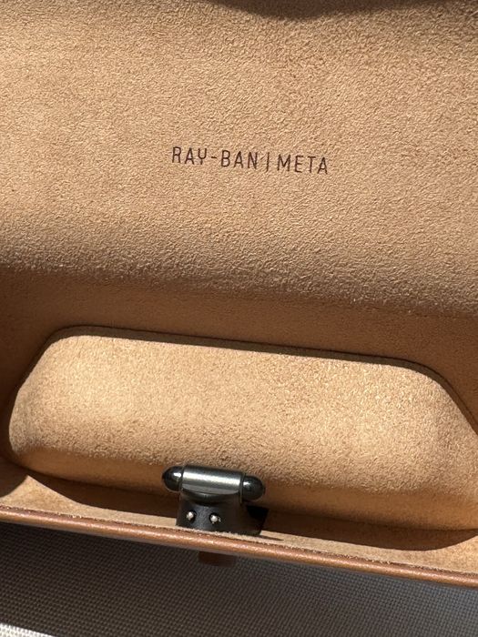 Ray Ban Meta Wayfarer ochelari smart originali impecabili