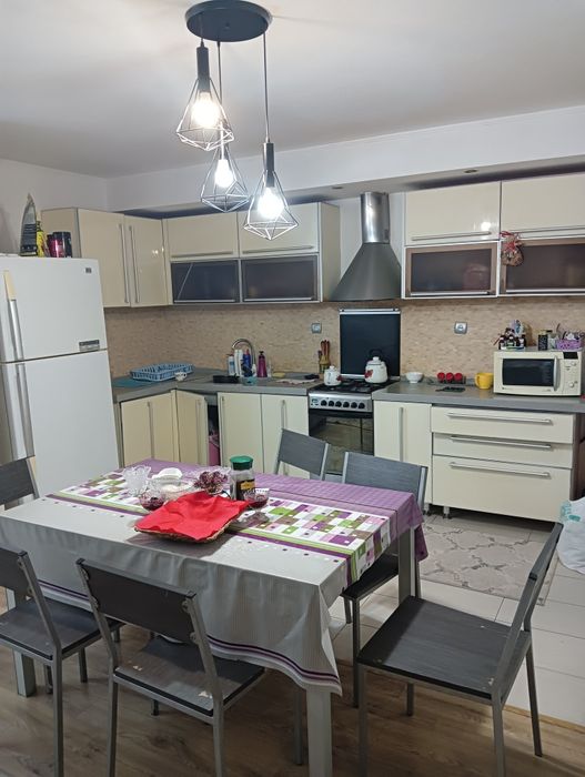 Продам квартиру 3 комнатную. Студия . В 11 мкр - Widok 4