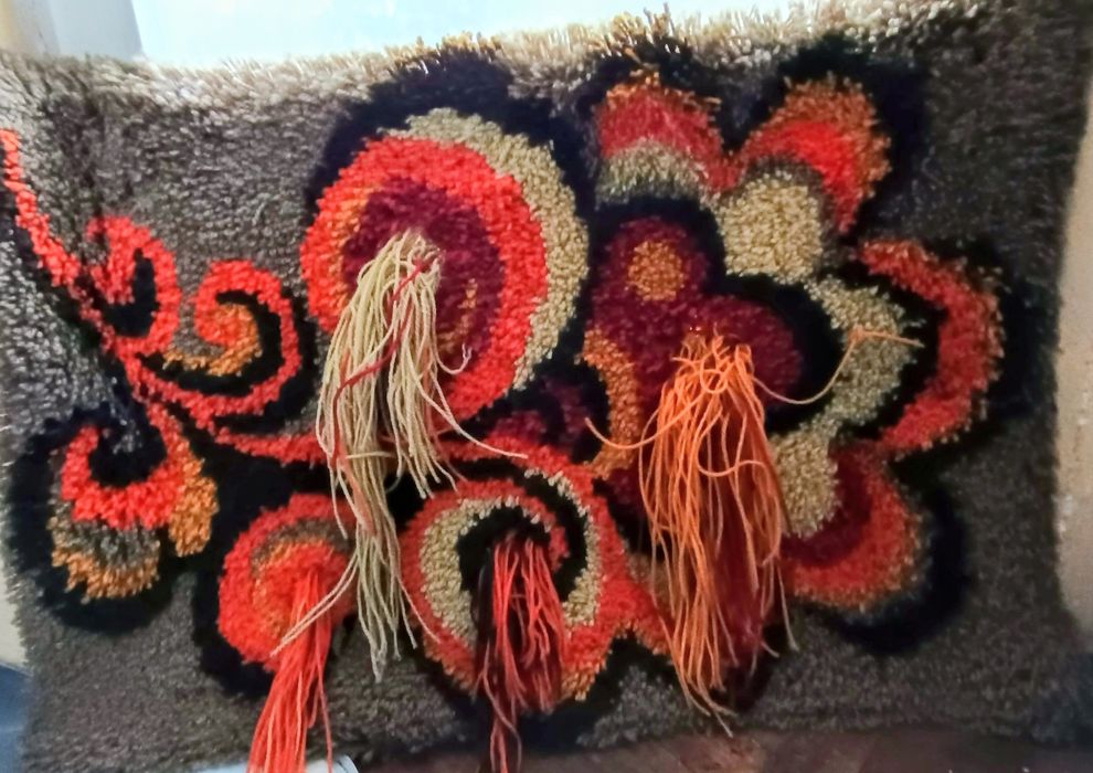 Пътека и пано за стена