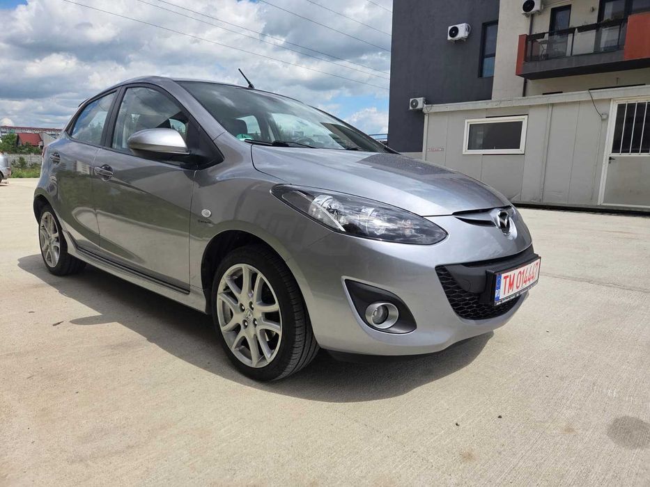 Mazda 2 1.5 Sport 102 cai MZR 2011 carlig remorcare, scaune incalzite, senzori RAR efectuat