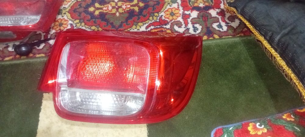Малибу 1 запчасть задний стоп фары комплект оригинал