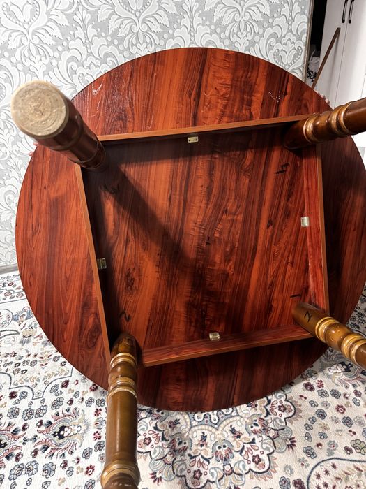 Продам стол в от