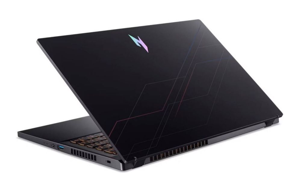 Acer Nitro V15 i9-13900H 16/512/5060 8Gb 15.6 FHD Ips 165Hz