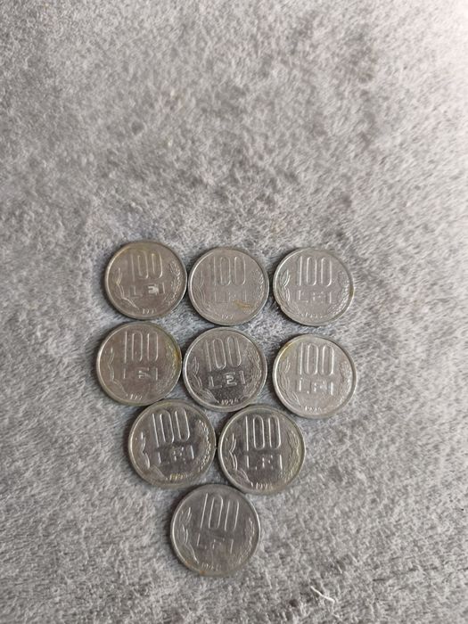 Bani vechi de 100 Lei