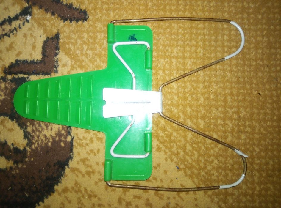 Подставка для книг