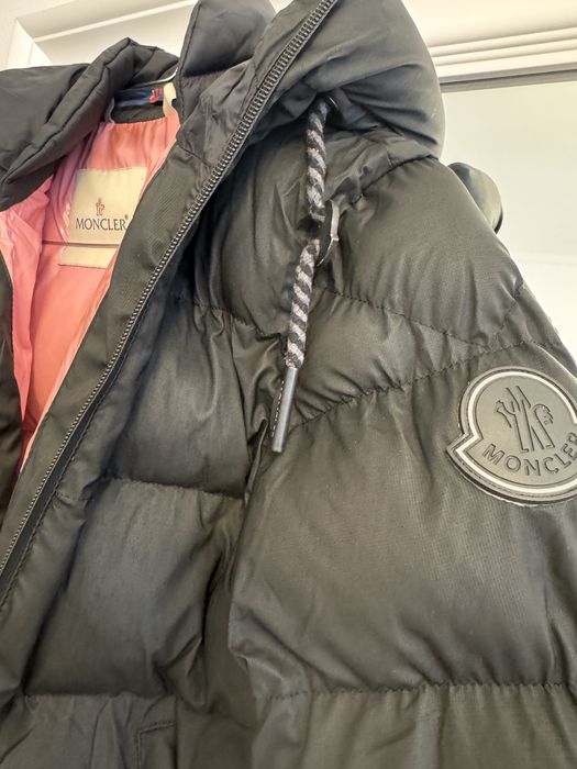 Geaca Moncler stare buna