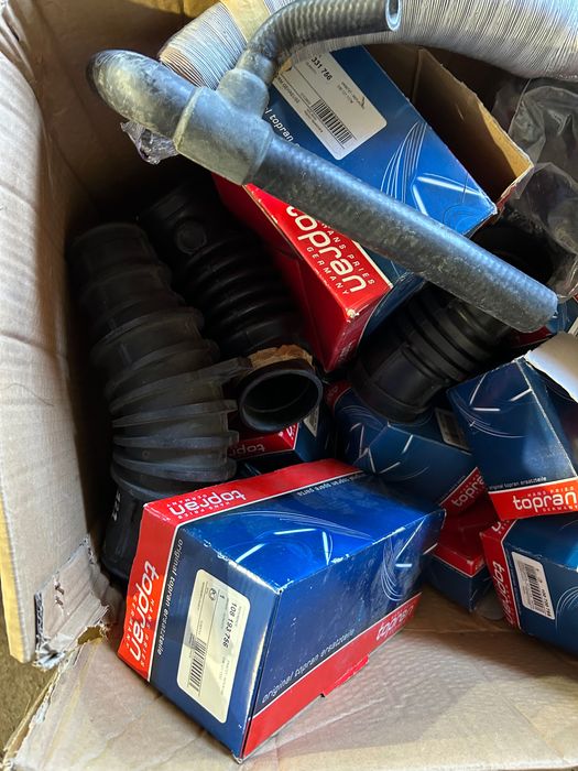 Авто части за автомобили и бусове