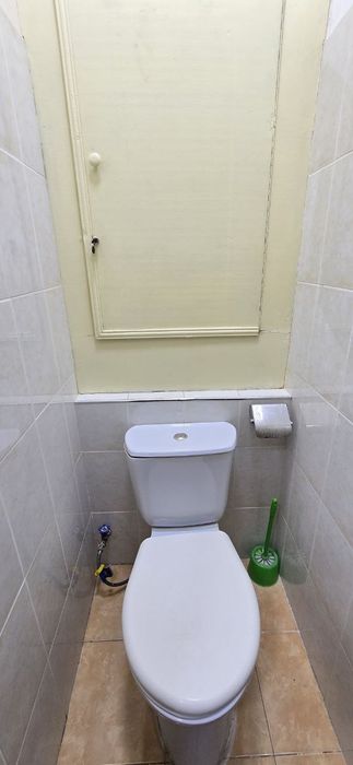 Чиланзар -2 кв  2-3/3/4,45м2 Срочно Продам квартиру Срочно