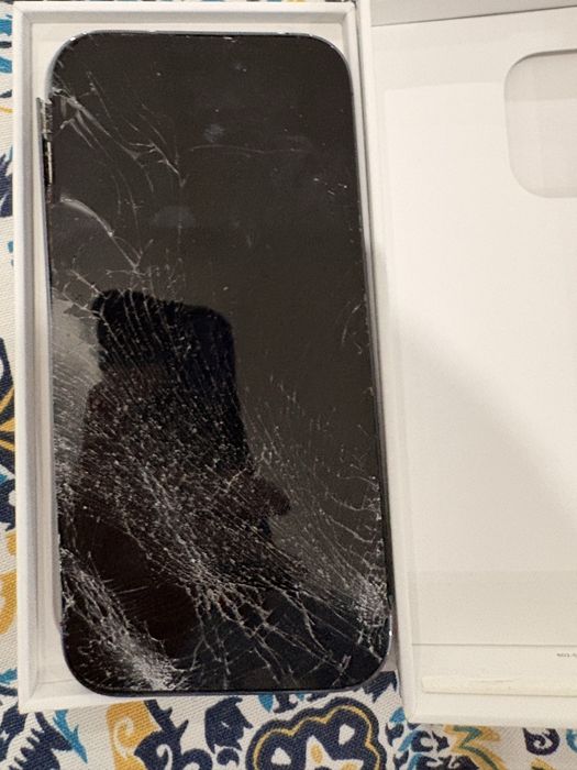 Продам iphone 14 pro на запчасти