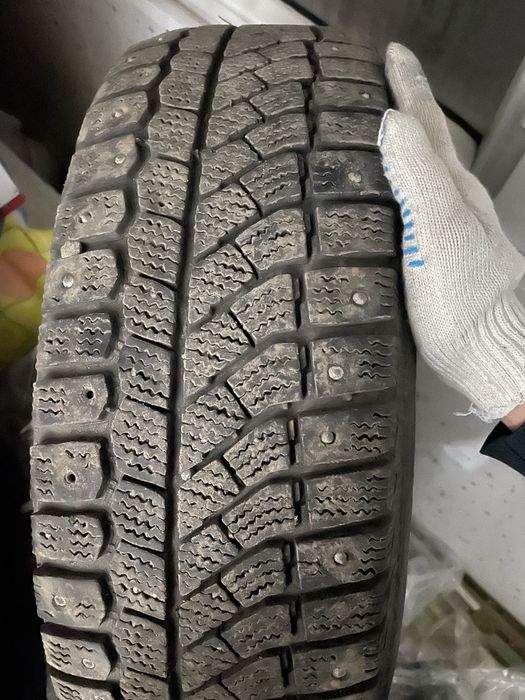 диск с  шинами 15