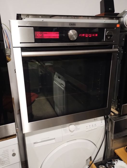 Мултифункционална фурна AEG Competence Конвектомат