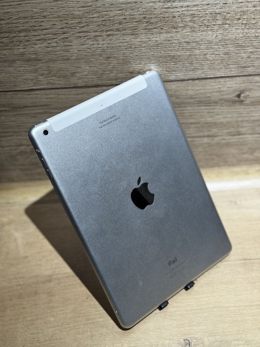 Продам ipad air 1 поколения