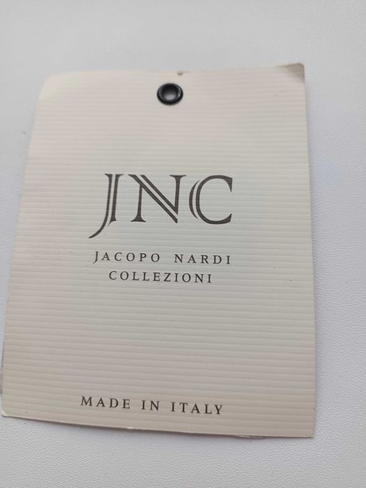 Продам женскую куртку.