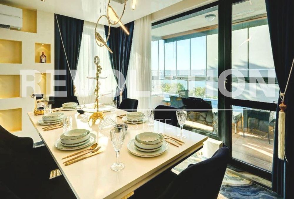 Тристаен апартамент в района на м-т Галата!