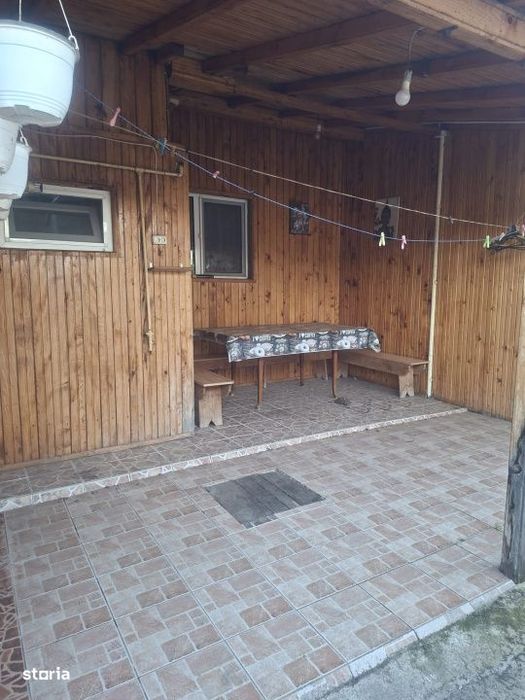 Casa Cu Teren 471 Mp -Ideal  Pentru Locuit Sau Investitie.