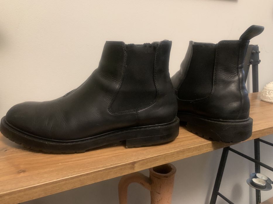 Продам кожанные ботинки 42 размера