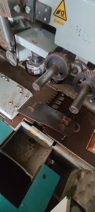 Хасковска четиристранка 4+1 универсална глава ширина 230 мм.височина 120мм.