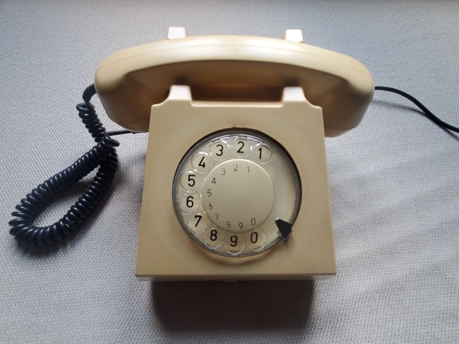Telefon vechi cu disc Electromagnetica EM-72 vintage de colecție complet, cu cablu original