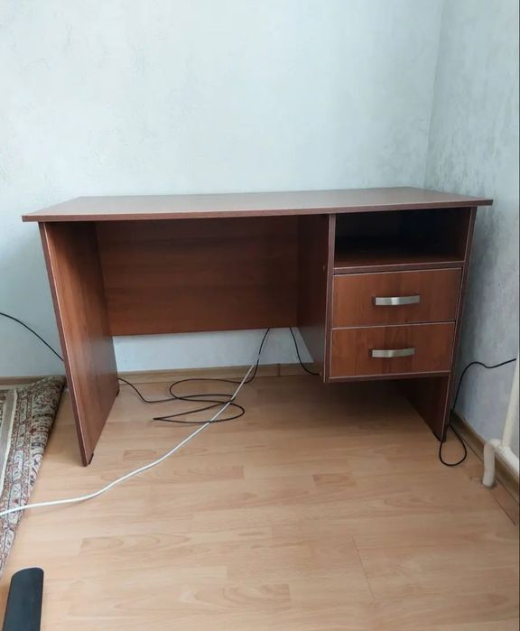 Продам кресло и стол за 45К