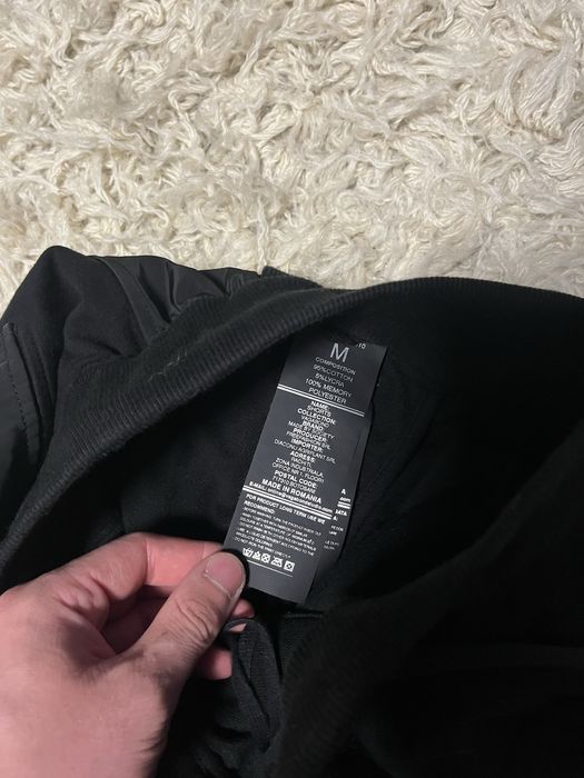 Pantaloni vagabond scurți