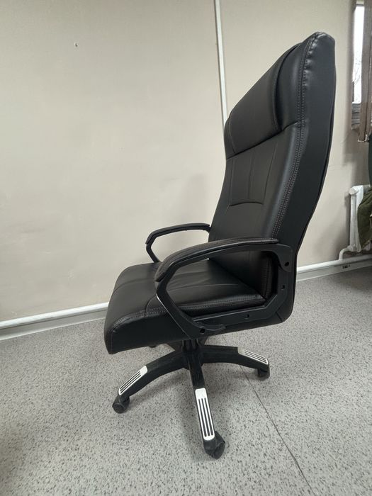 Кресло офисный мебель