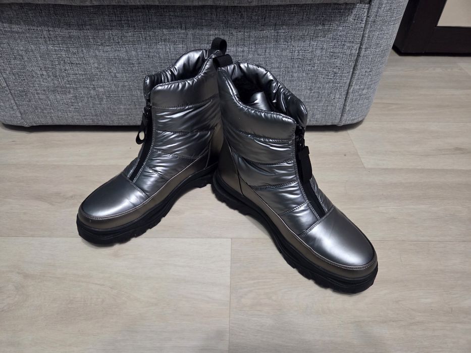 Ботинки зимние новые