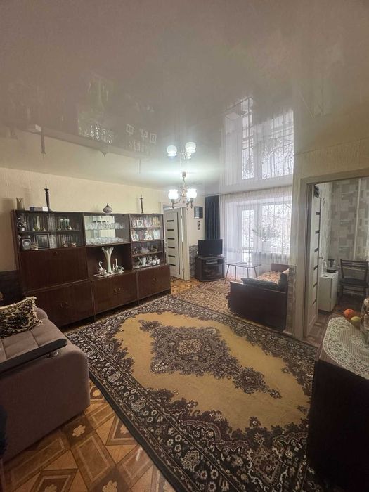 Продам 2х комн. кв. по Жамбыла. хорошая планировка, центр города.