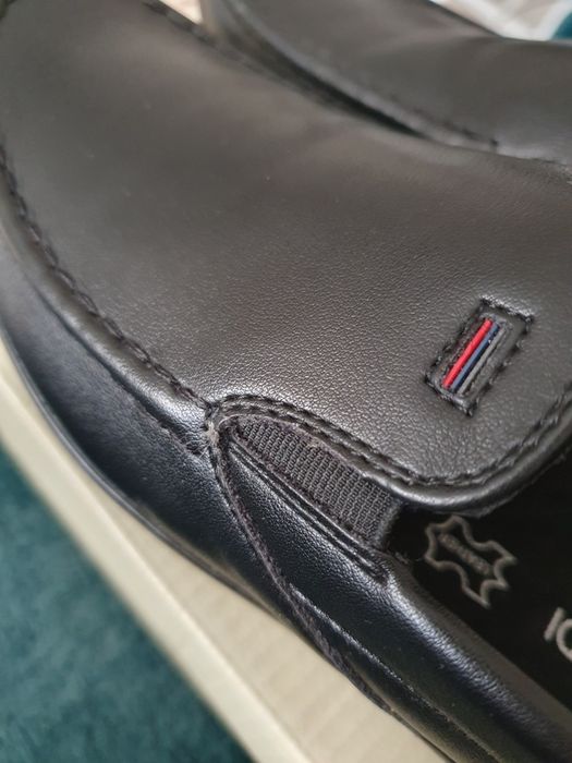 Продам туфли школьные для мальчика