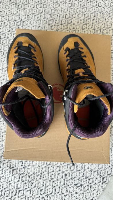 Туристически трисезонни обувки Mammut