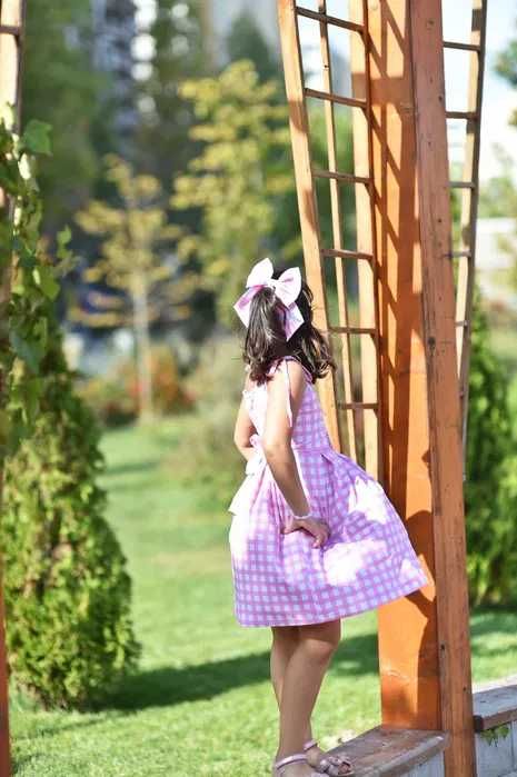 Rochie rochita BARBIE roz NOUA 6- 10 ani