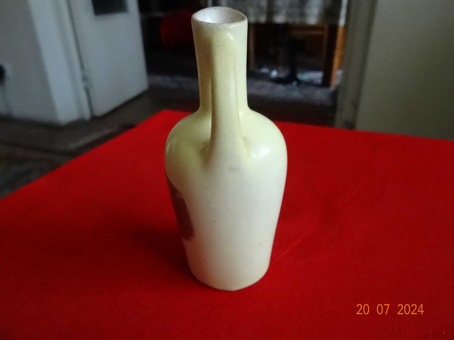 Recipent ceramic pt. "Lichior extra Curacao" din anul 1955