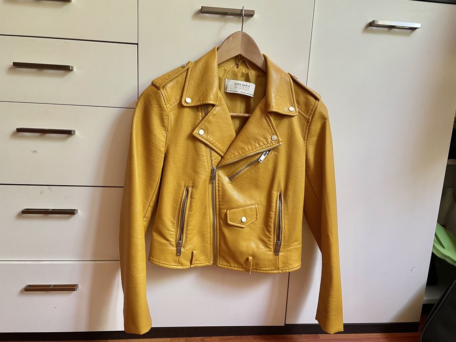 Куртка zara желтая