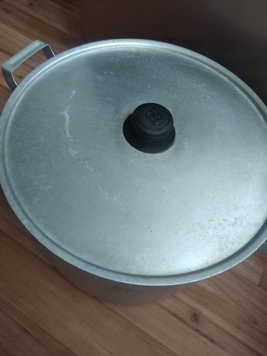 Кастрюля алюминевая